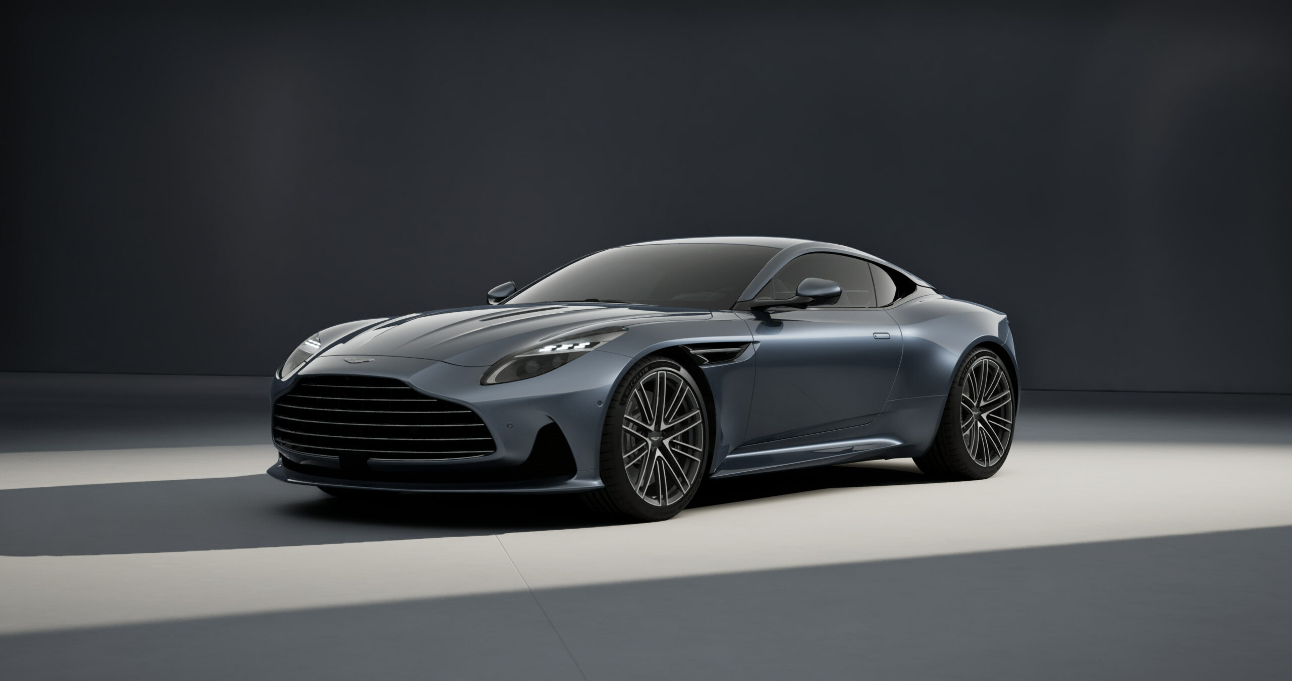 Ready2Drive Aston Martin DB12 Concours Blue