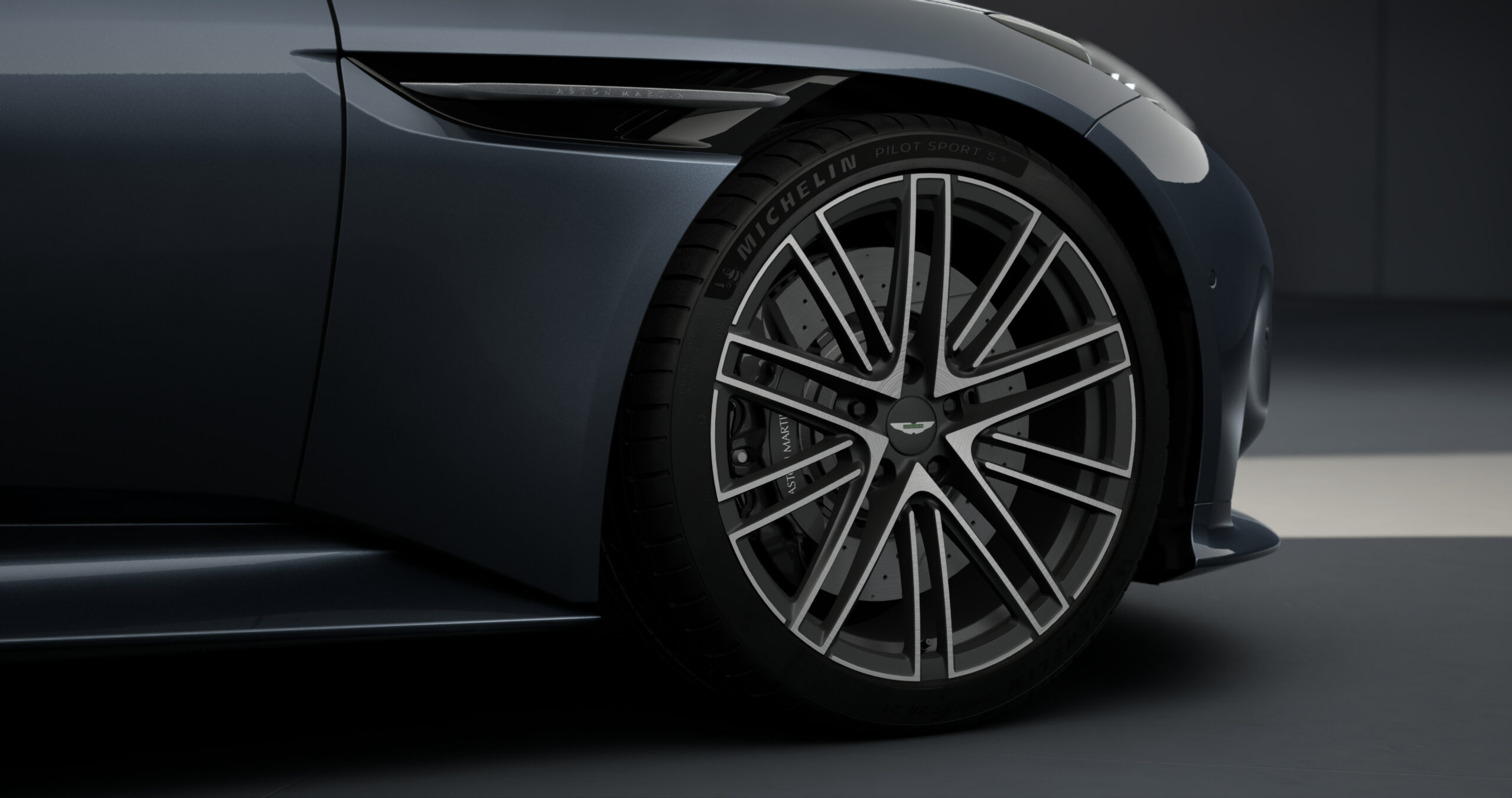 Ready2Drive Aston Martin DB12 Concours Blue - 7