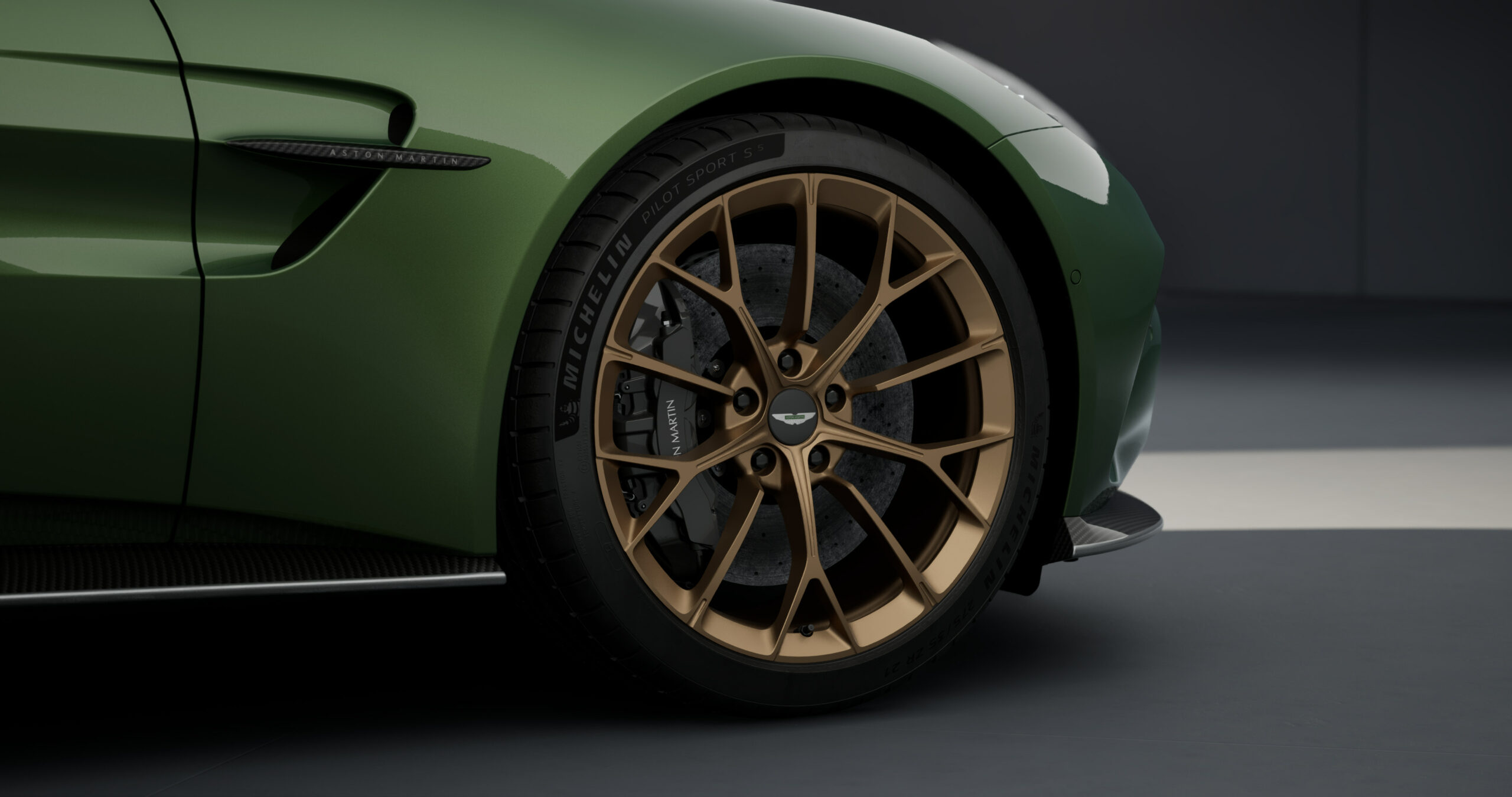 Ready2Drive Aston Martin Vantage Q Iridescent Emerald - 7