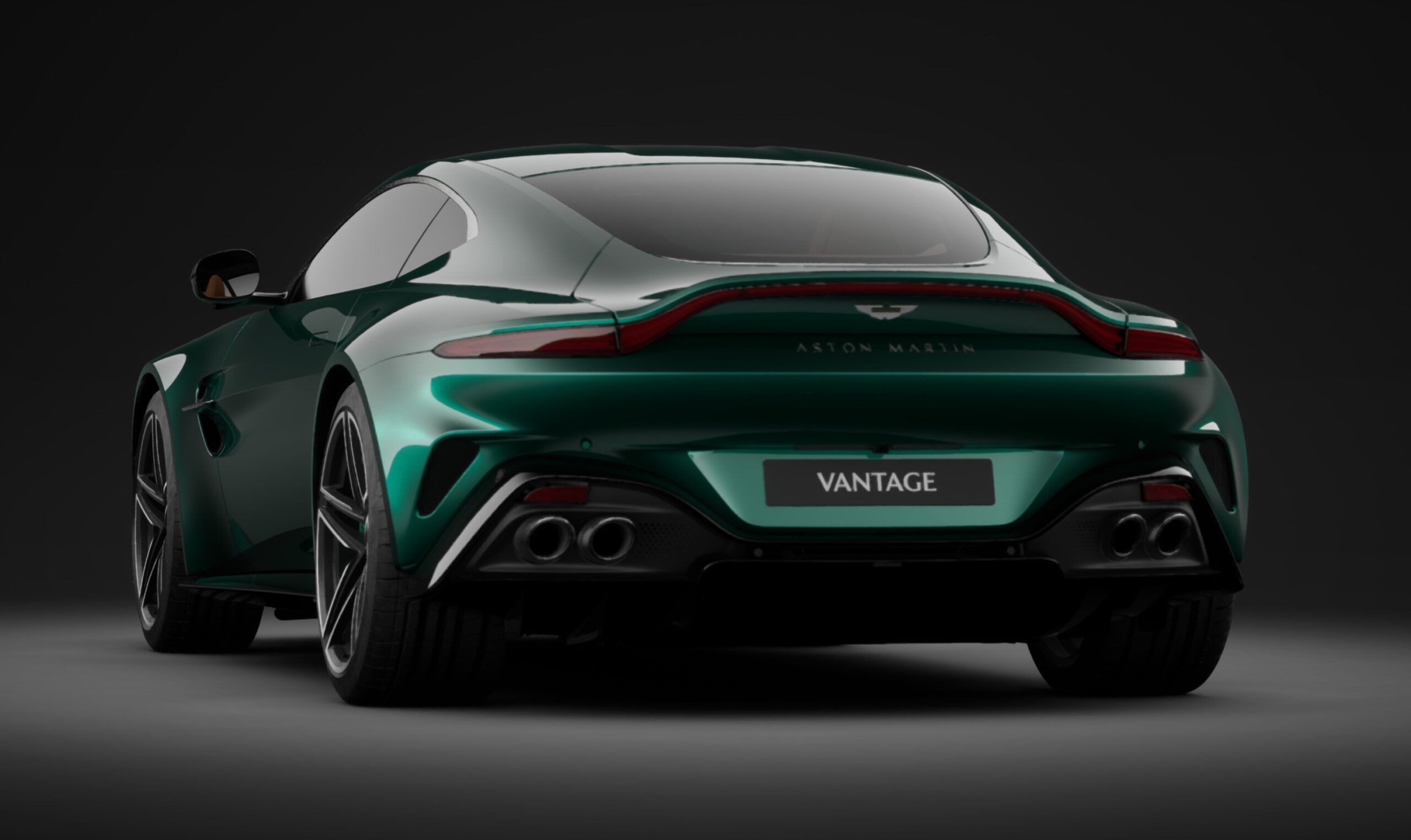 Aston Martin Vantage - 4
