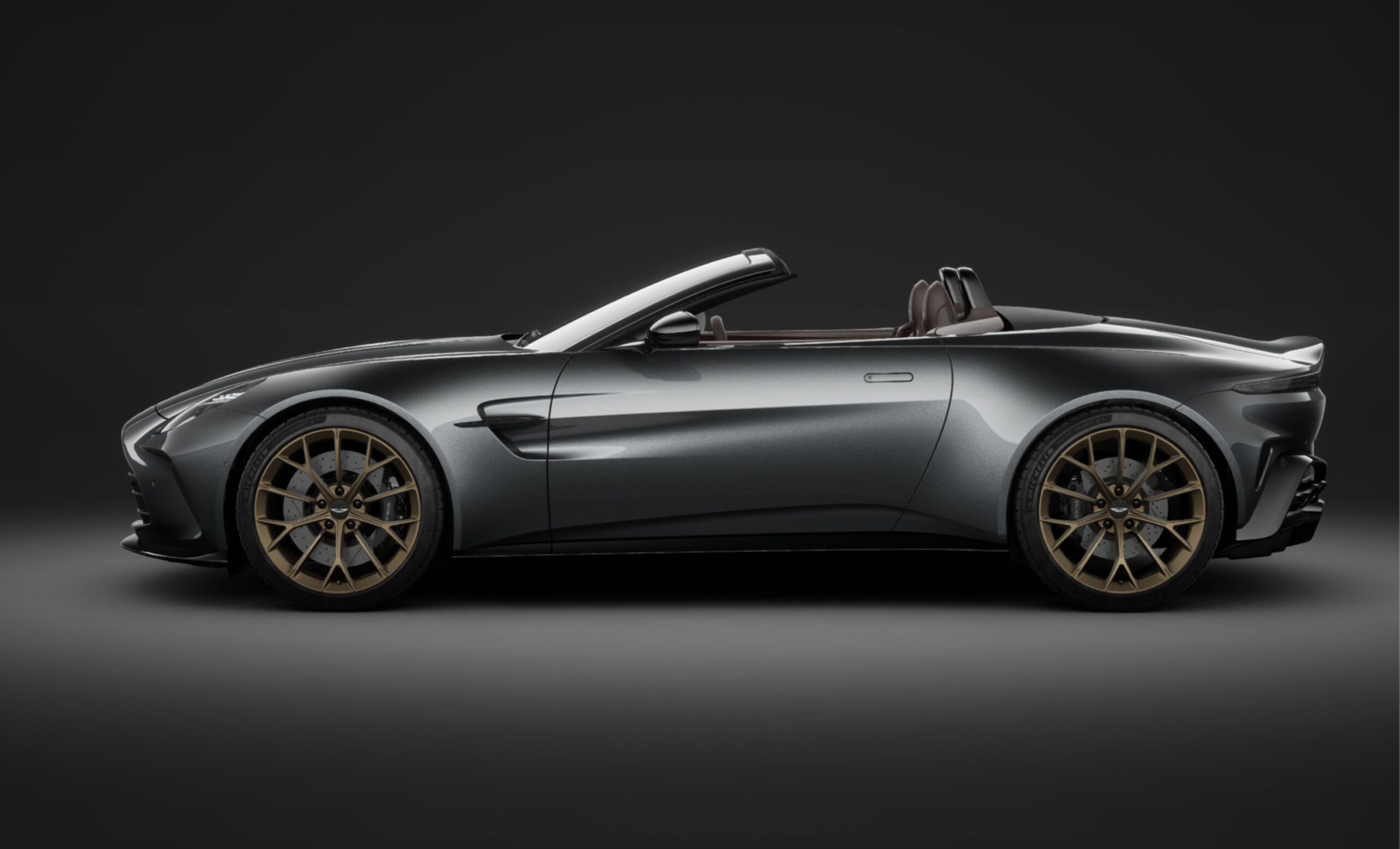 Aston Martin Vantage Roadster - 1
