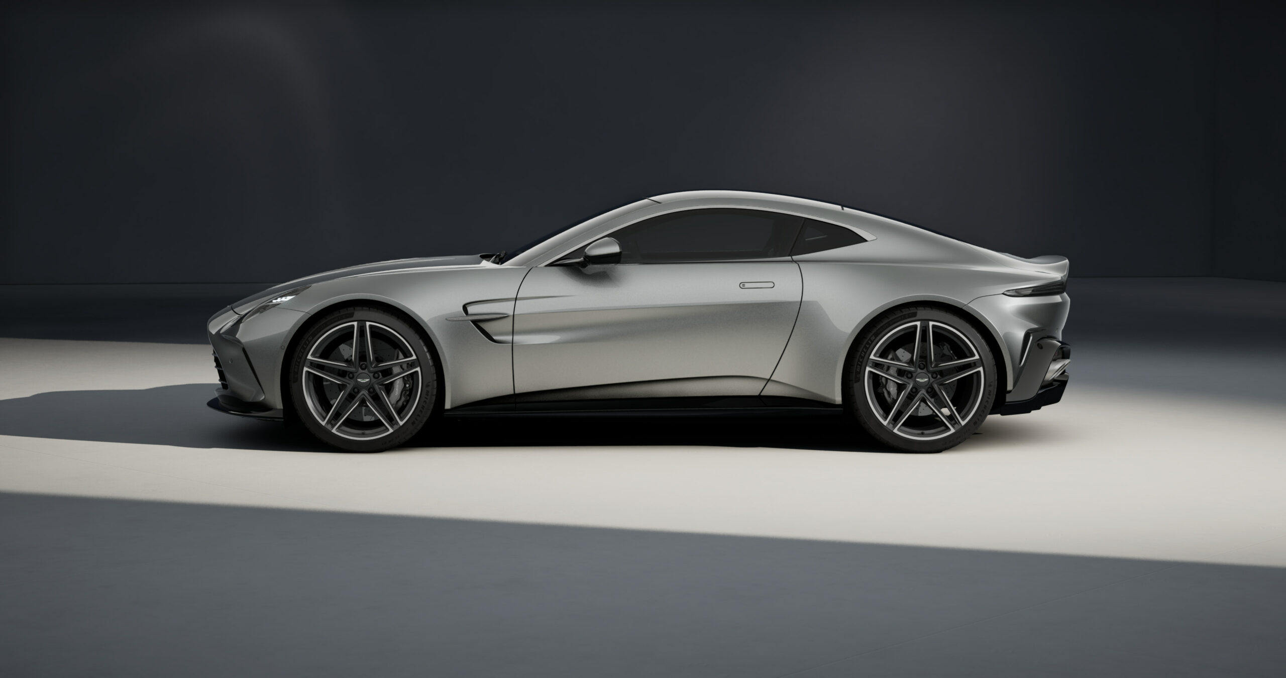 Ready2Drive Aston Martin Vantage Aluminite Silver - 1