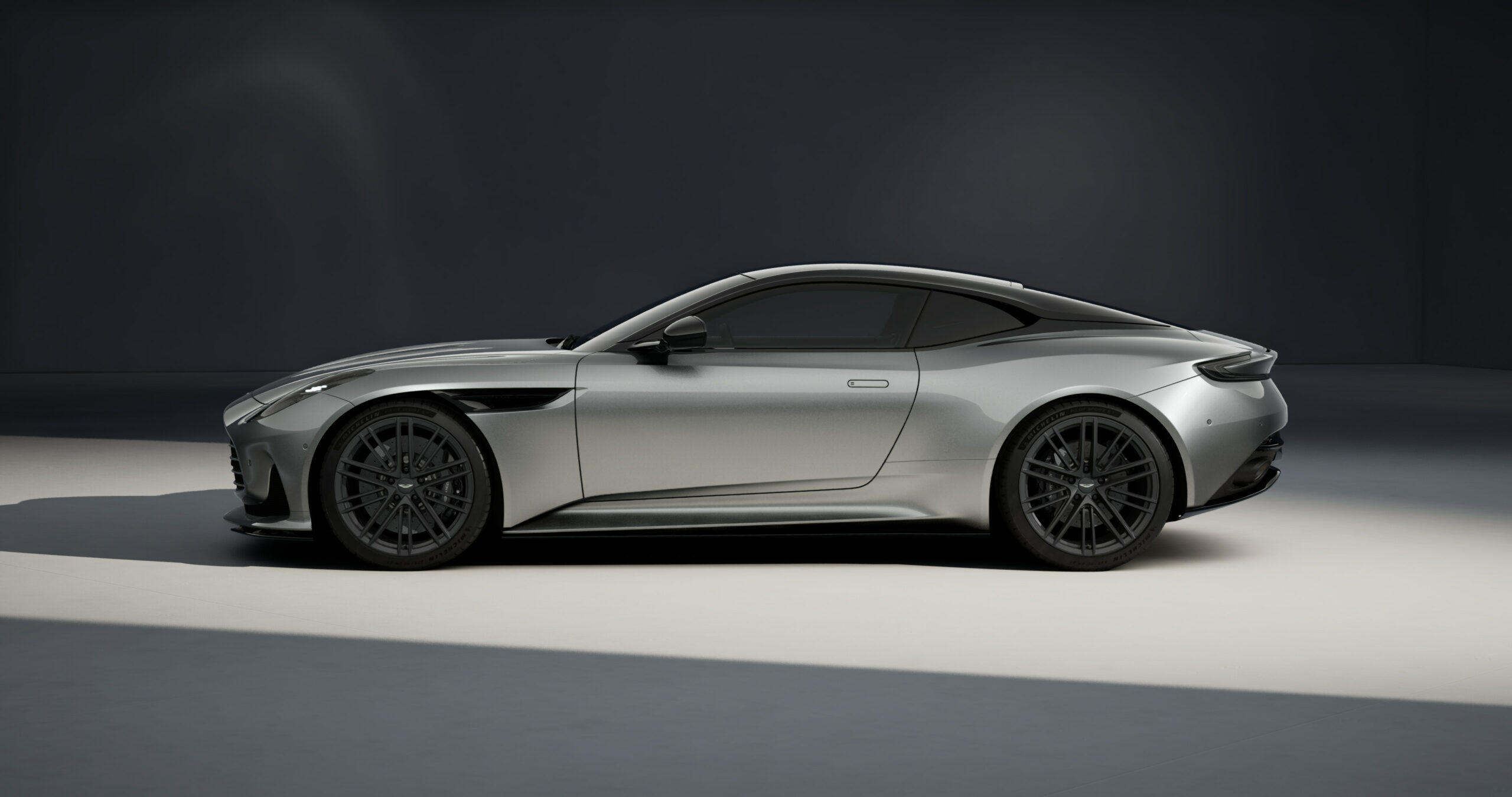 Ready2Drive Aston Martin DB12 Aluminite Silver - 1