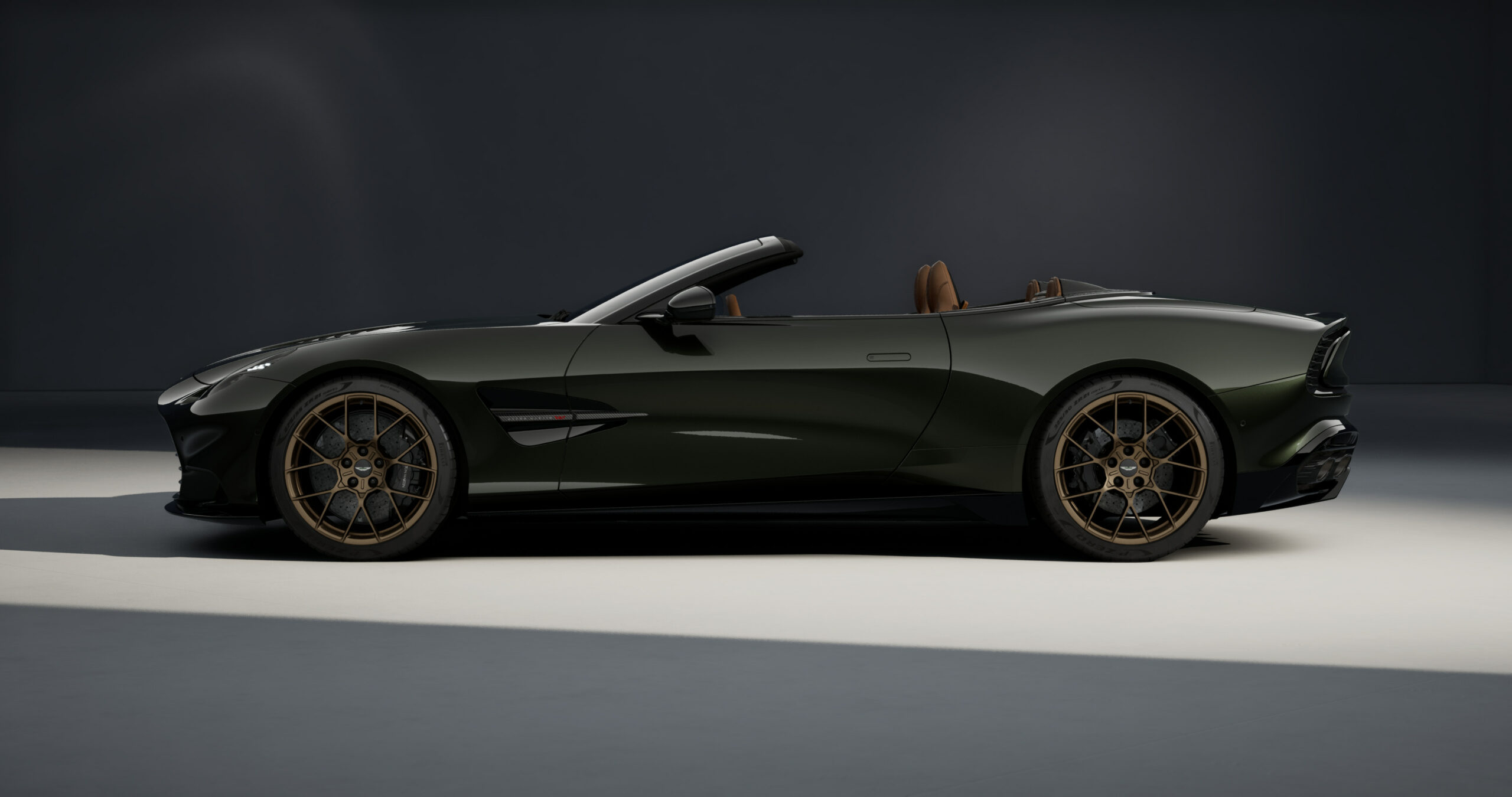 Ready2Drive Aston Martin Vanquish Volante Minotaur Green - 1