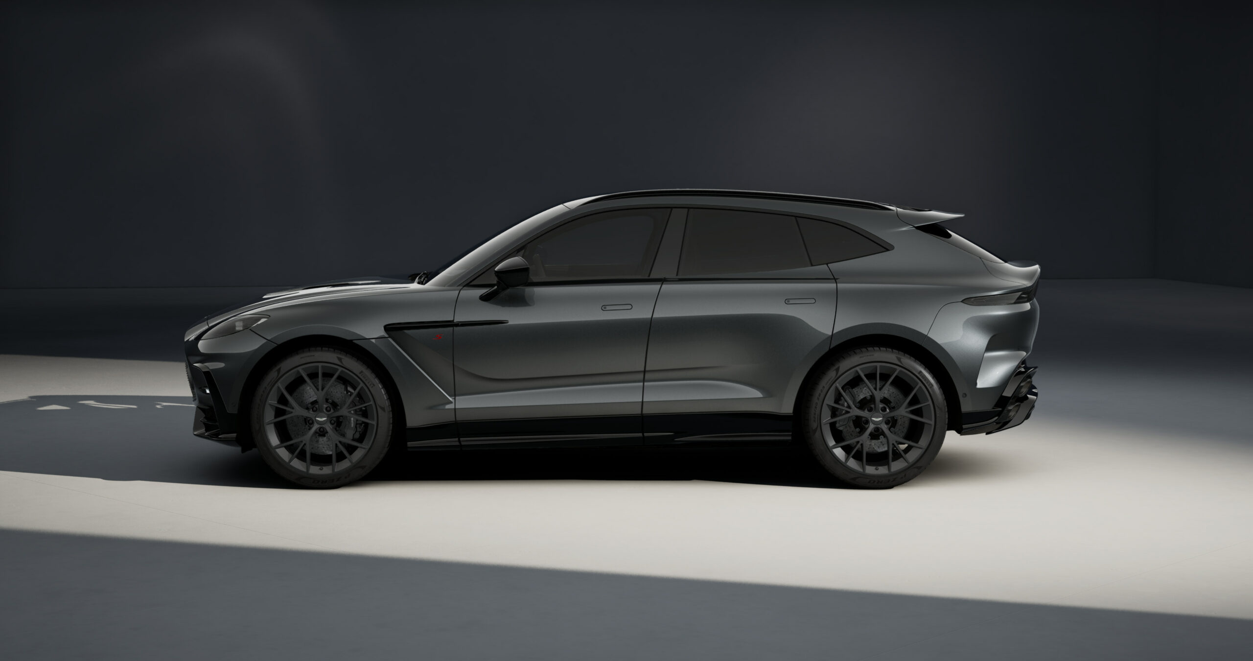 Ready2Drive Aston Martin DBX S Xenon Grey - 1