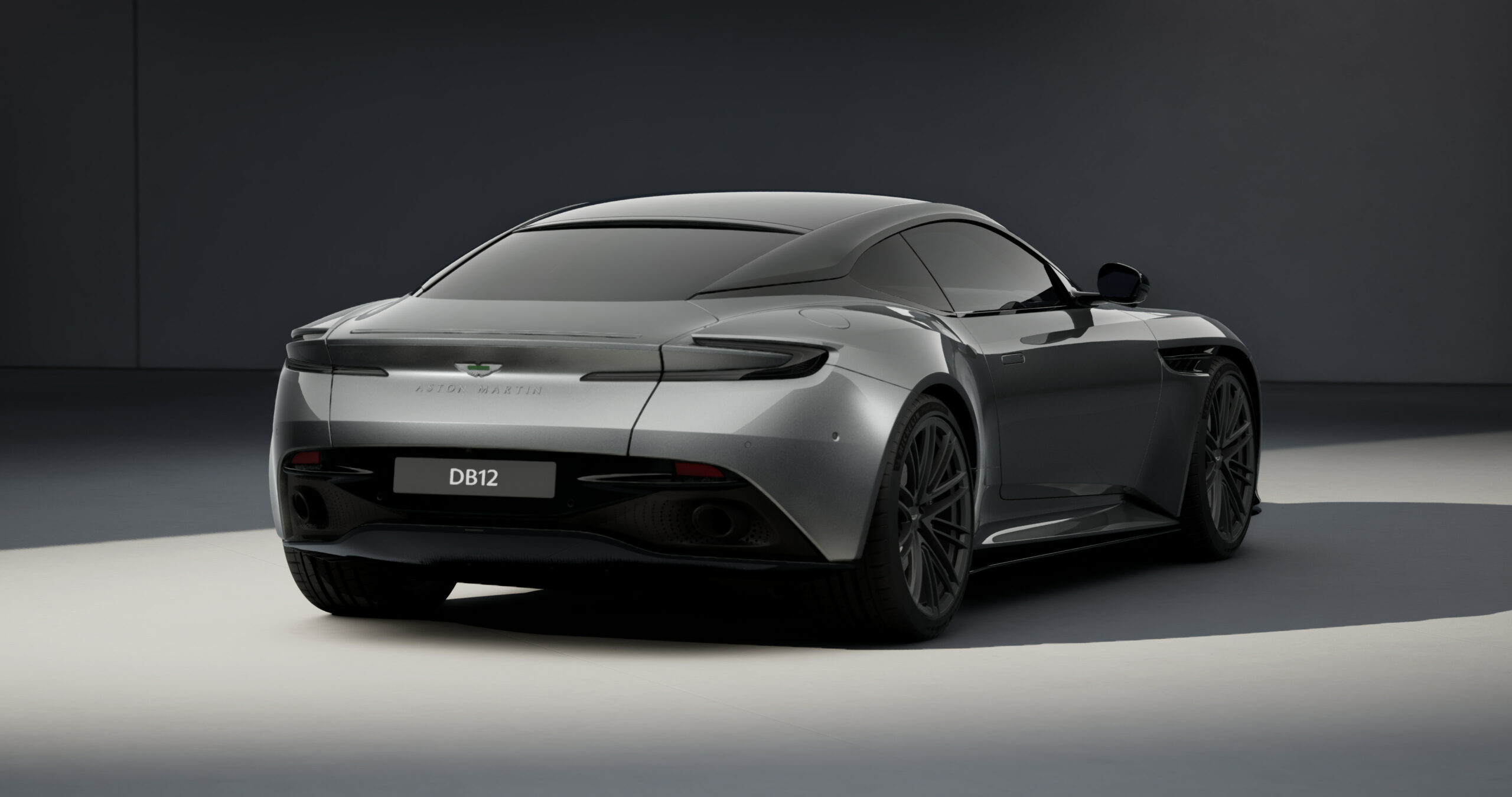 DB12 Aluminite Silver – Timeless – 5700 Km - 5
