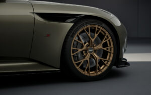 Aston Martin DB12 S Titanium Grey - 3
